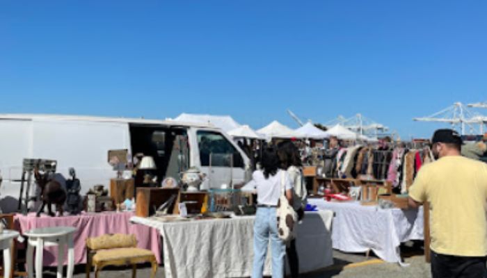 Alameda Point Antiques Faire