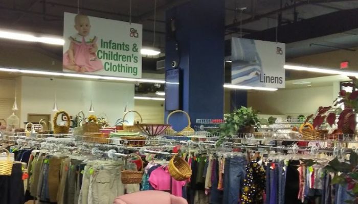 Gracie’s Thrift Store