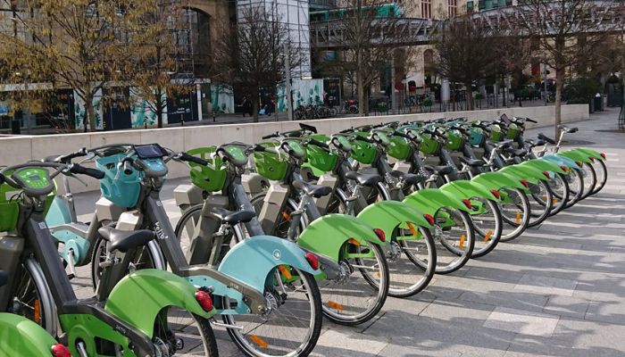 The Vélib Bike Services in Paris