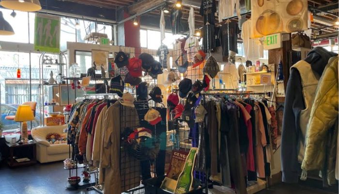 Late Night Vintage Mall in Bellevue