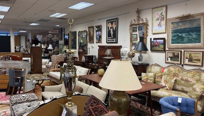 Revival Home Consignment in Hartford